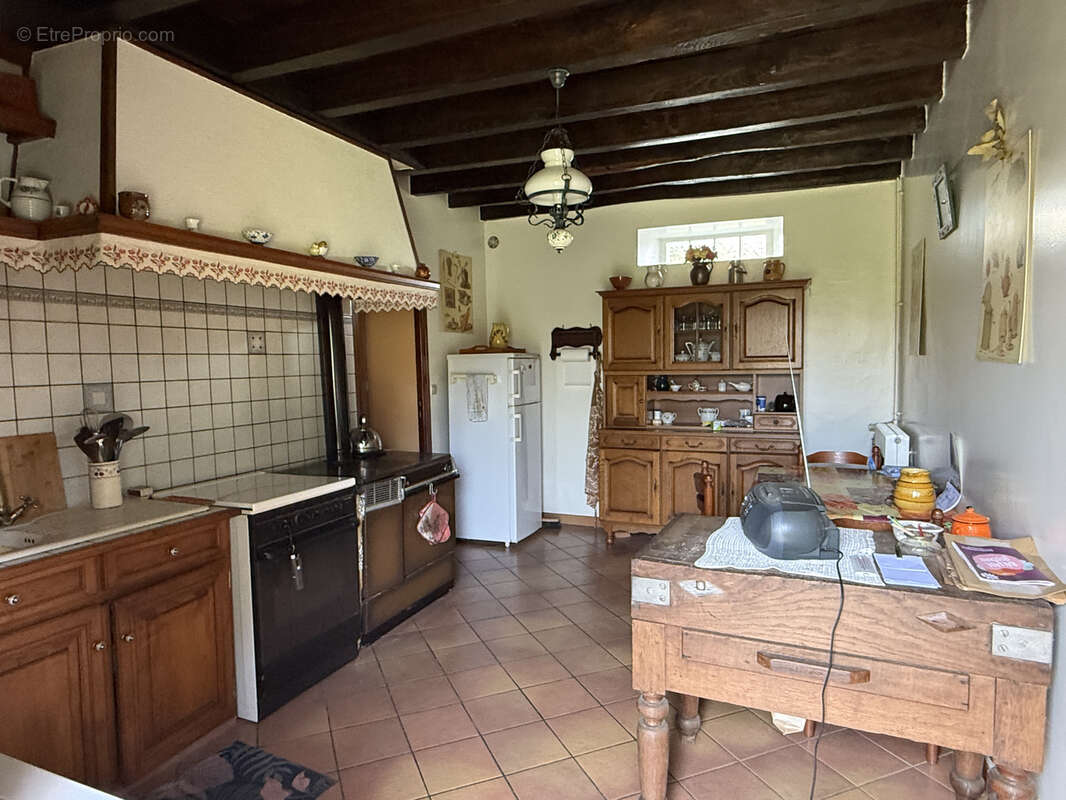 Maison à SAINT-PRIEST-LA-MARCHE