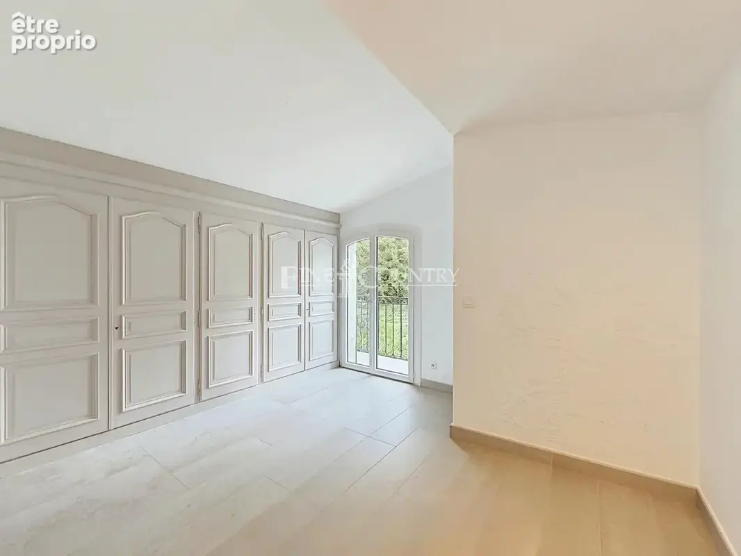 Villa rénovée à Mougins – Domaine privé - photo 19