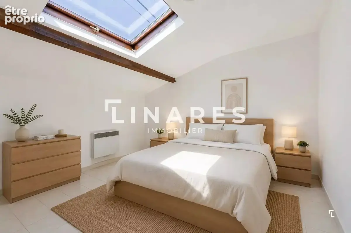 LE SAINT-JULIEN - Maison de village T3 Duplex de 70m2 - 13012 - photo 4
