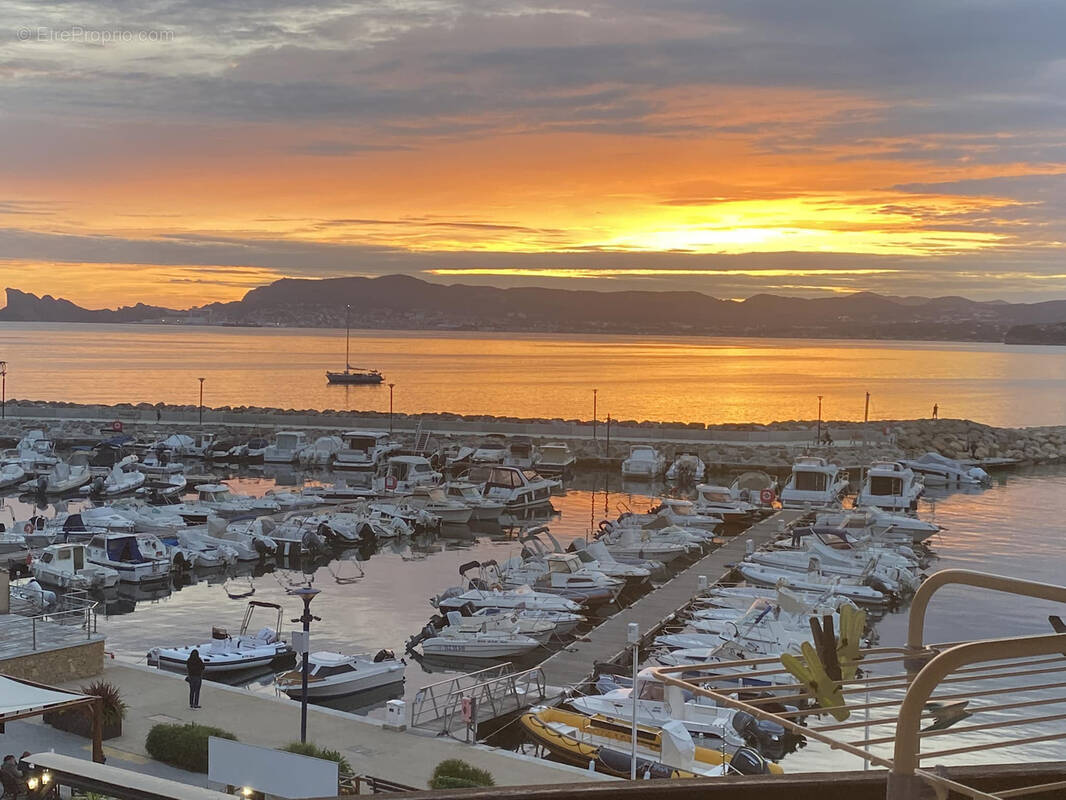 Appartement à SAINT-CYR-SUR-MER