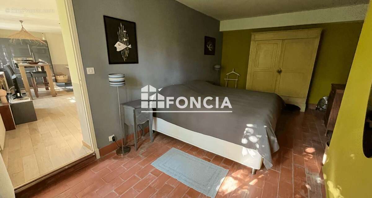 Appartement à UZES