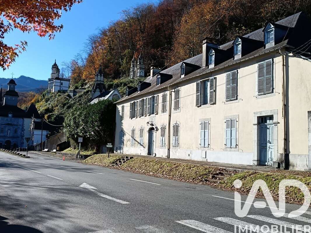 Photo 2 - Maison à LESTELLE-BETHARRAM