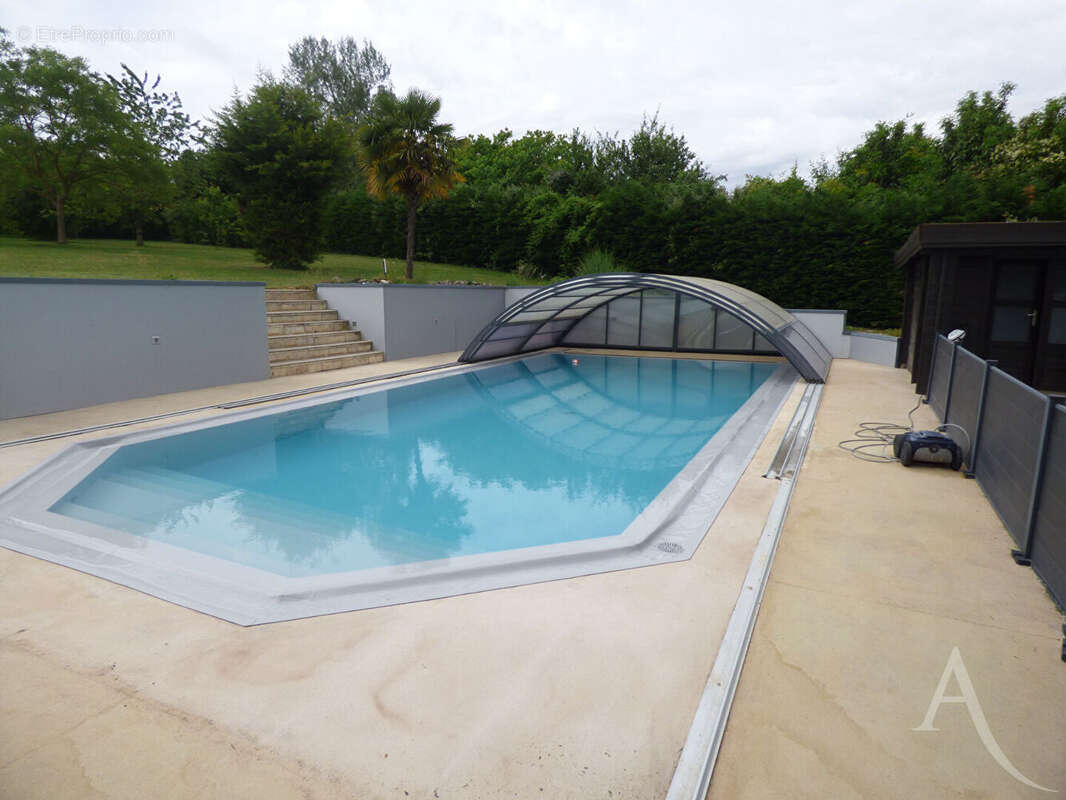 Maison d'architecte Eclose Badinieres 6 pièce(s) 182 m2 - photo 3