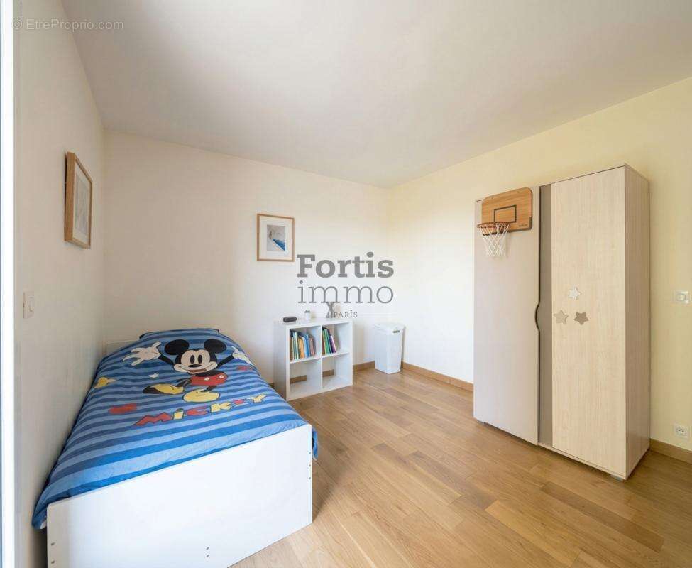 Appartement à PARIS-12E