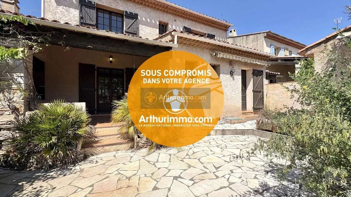 Maison à PUGET-SUR-ARGENS