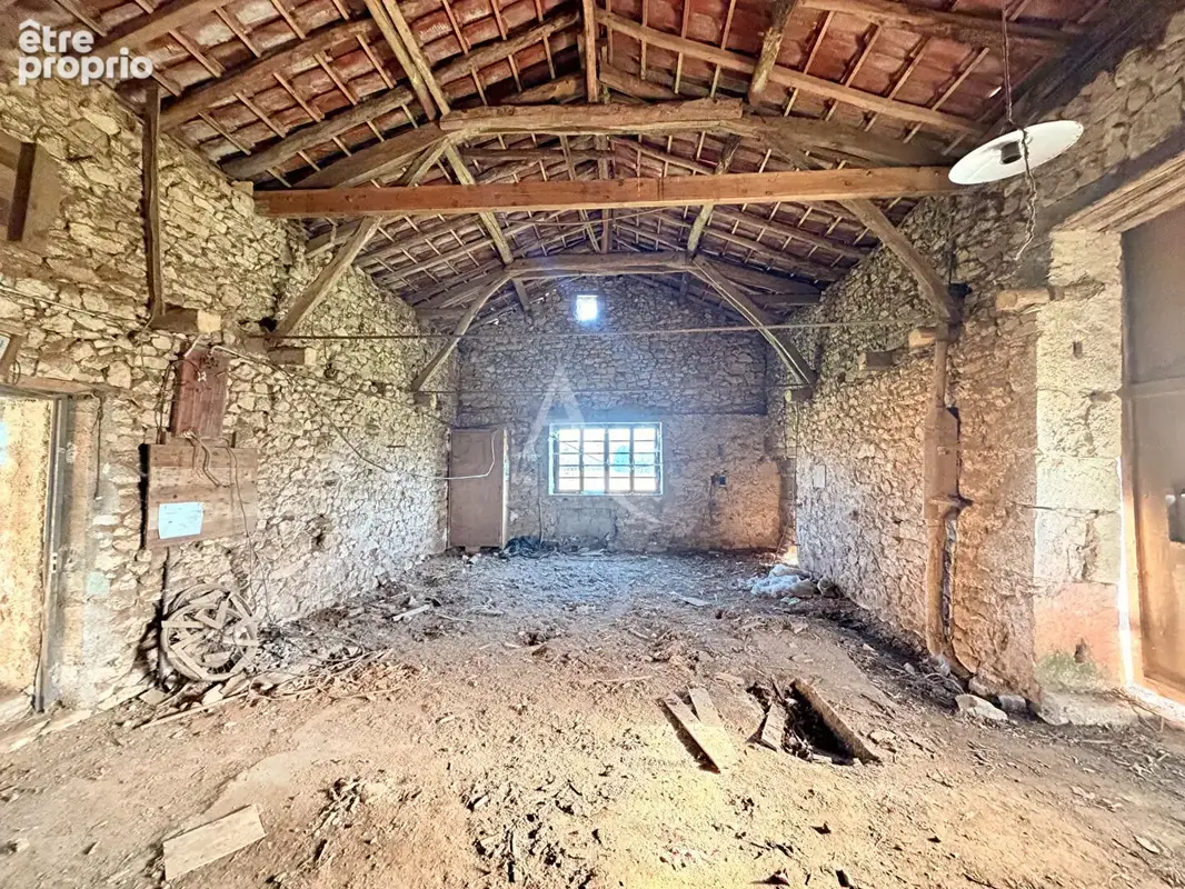 Maison au calme avec grange - photo 11
