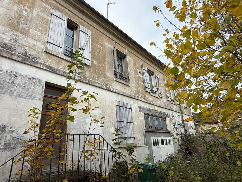 Maison à GRISY-LES-PLATRES