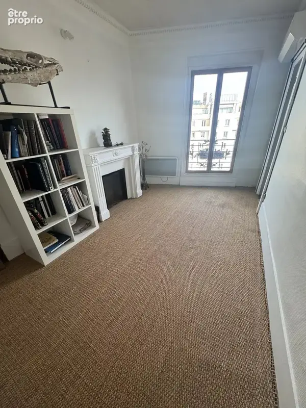 165 m² au dernier étage avec ascenseur dans immeuble en pierre de taille - photo 3