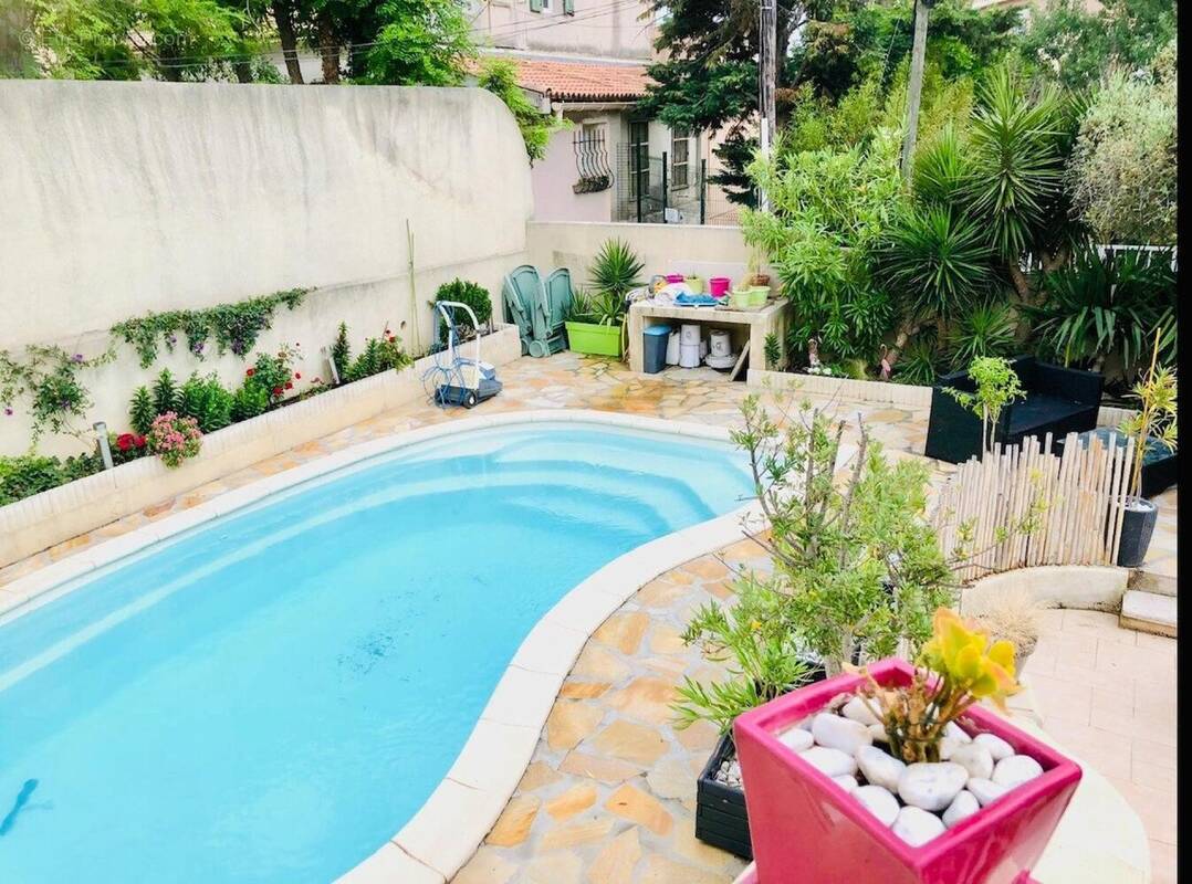 Photo 1 - Maison à MARSEILLE-15E