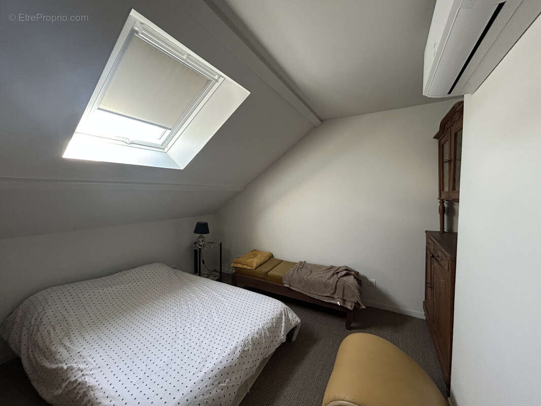 Maison rénovée, habitable de suite, garage, jardin clos avec piscine - photo 13