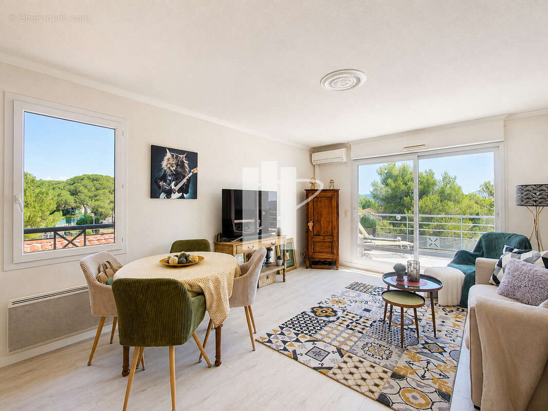 Appartement à FREJUS