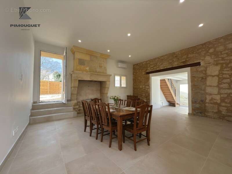 Maison à SAINT-EMILION