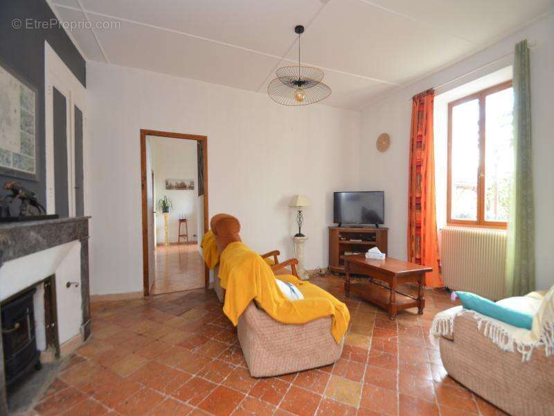 Maison à LA ROQUILLE