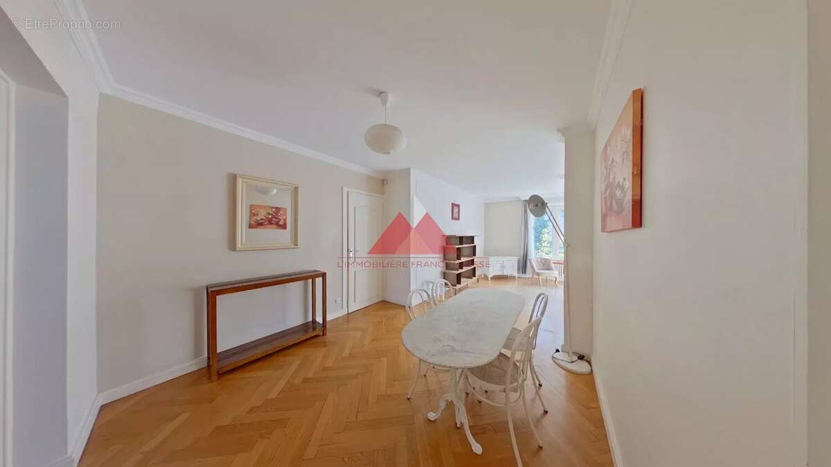 Appartement à TASSIN-LA-DEMI-LUNE