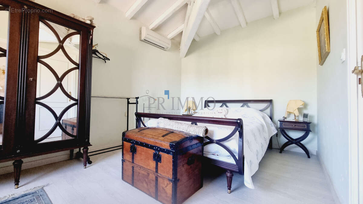 EXCLUSIVITÉ   BOULOURIS   Maison au calme, 3 chambres, jardin 615 m2 et grand sous-sol - photo 10
