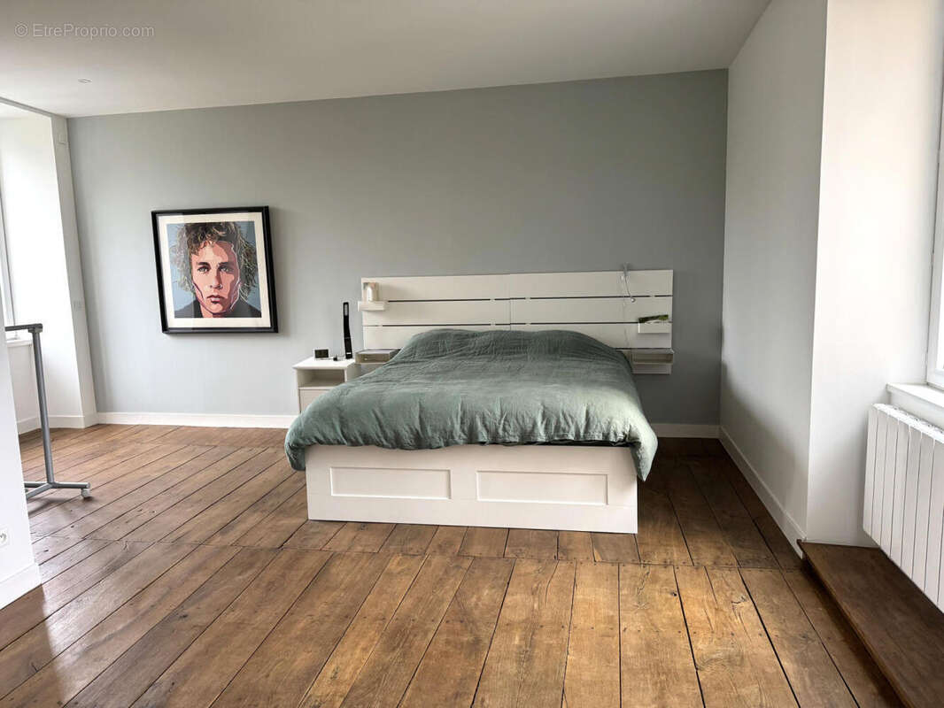 CHAMBRE - Maison à USSON-DU-POITOU