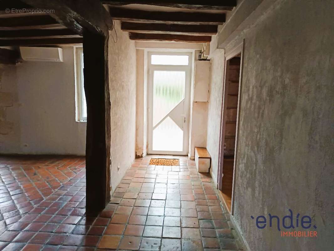Maison à VARENNES