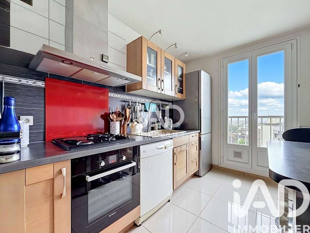 Photo 2 - Appartement à SAINT-CYR-L'ECOLE