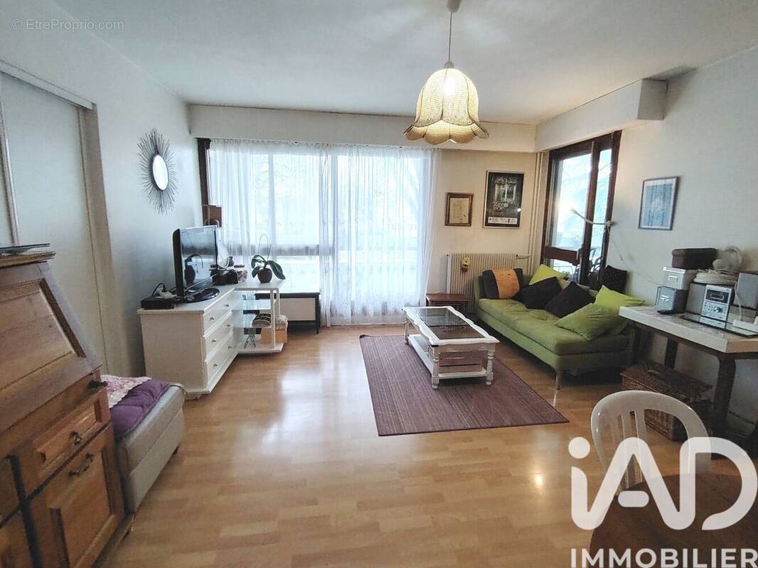 Photo 1 - Appartement à LES ULIS