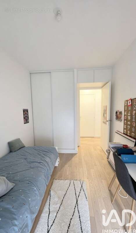 Photo 5 - Appartement à COURBEVOIE