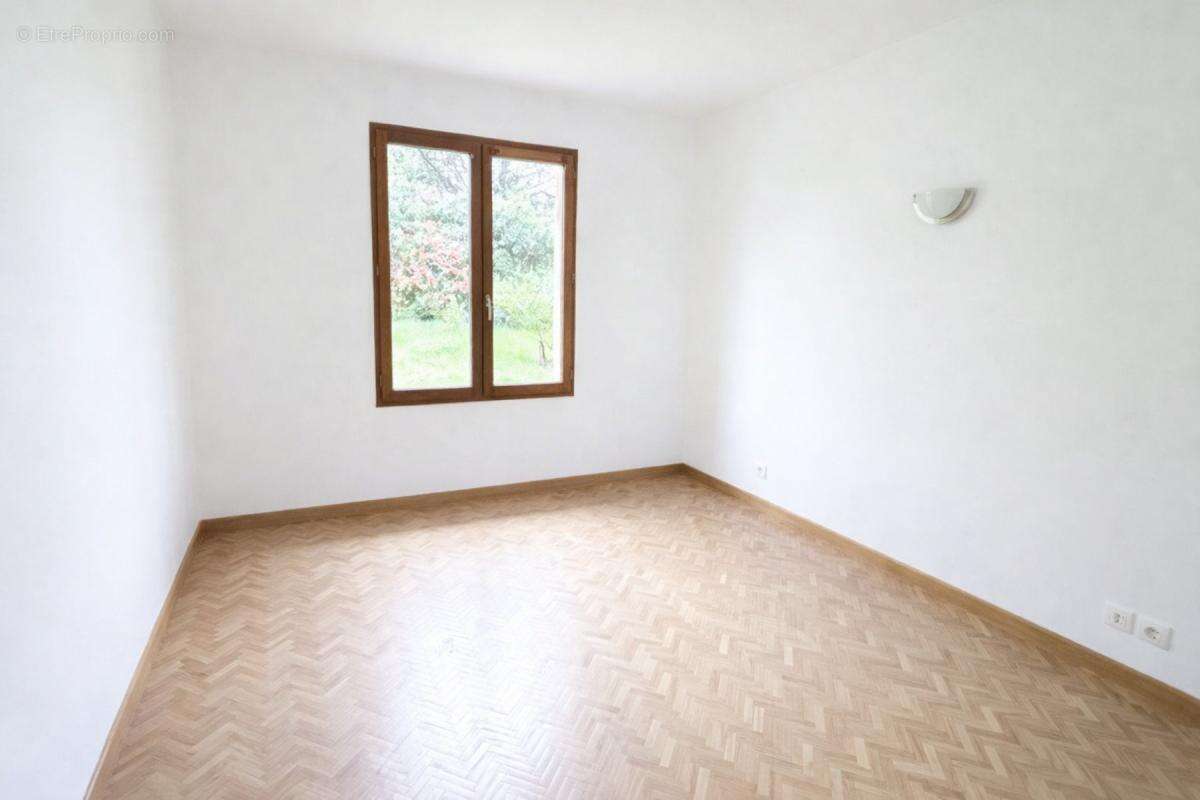 EXCLUSIVITÉ Maison T5 de 135 m² avec double garage – ESCALQUENS - photo 11
