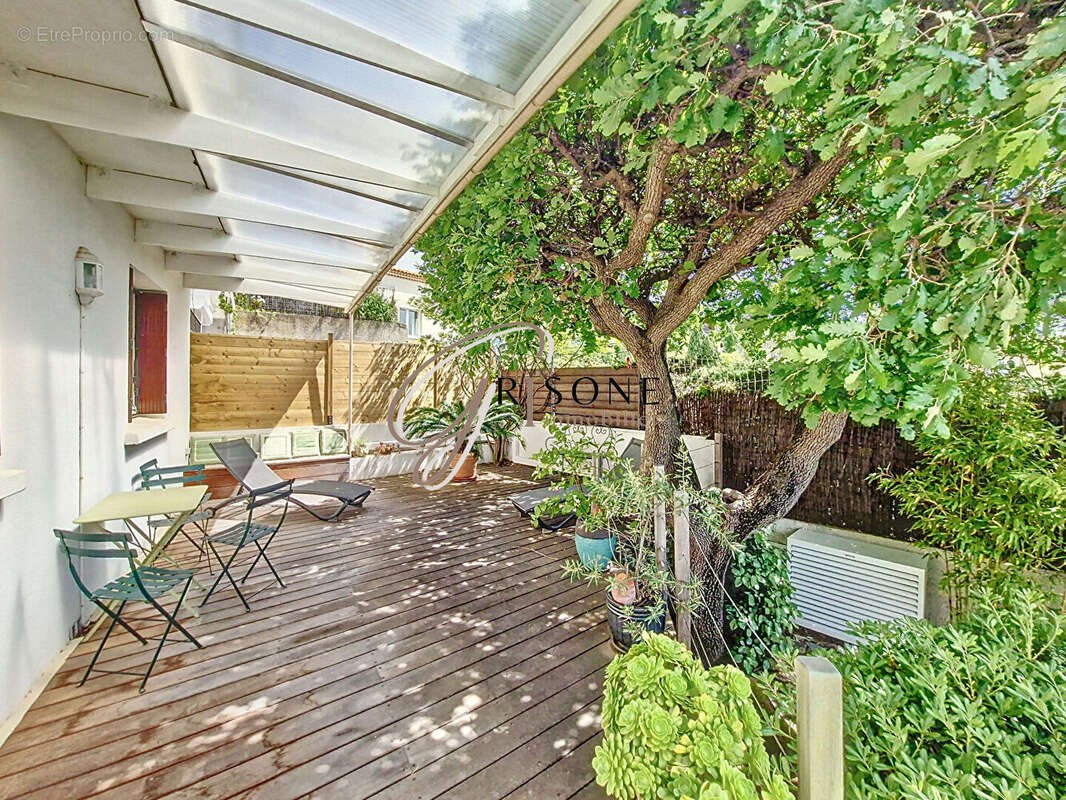 Appartement à SIX-FOURS-LES-PLAGES