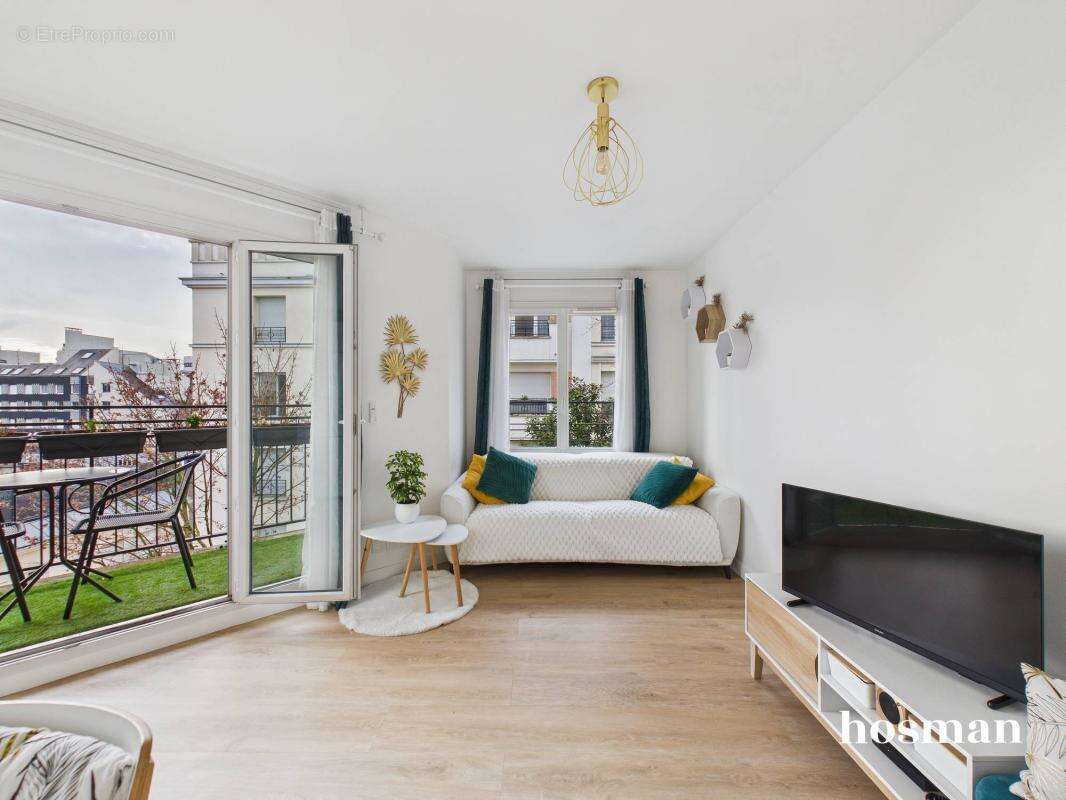 Appartement à CHARENTON-LE-PONT