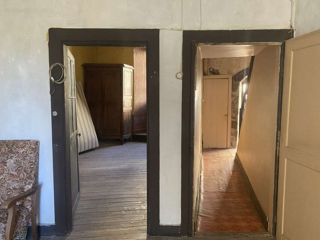 Maison 164 m² à Eymoutiers  - photo 5