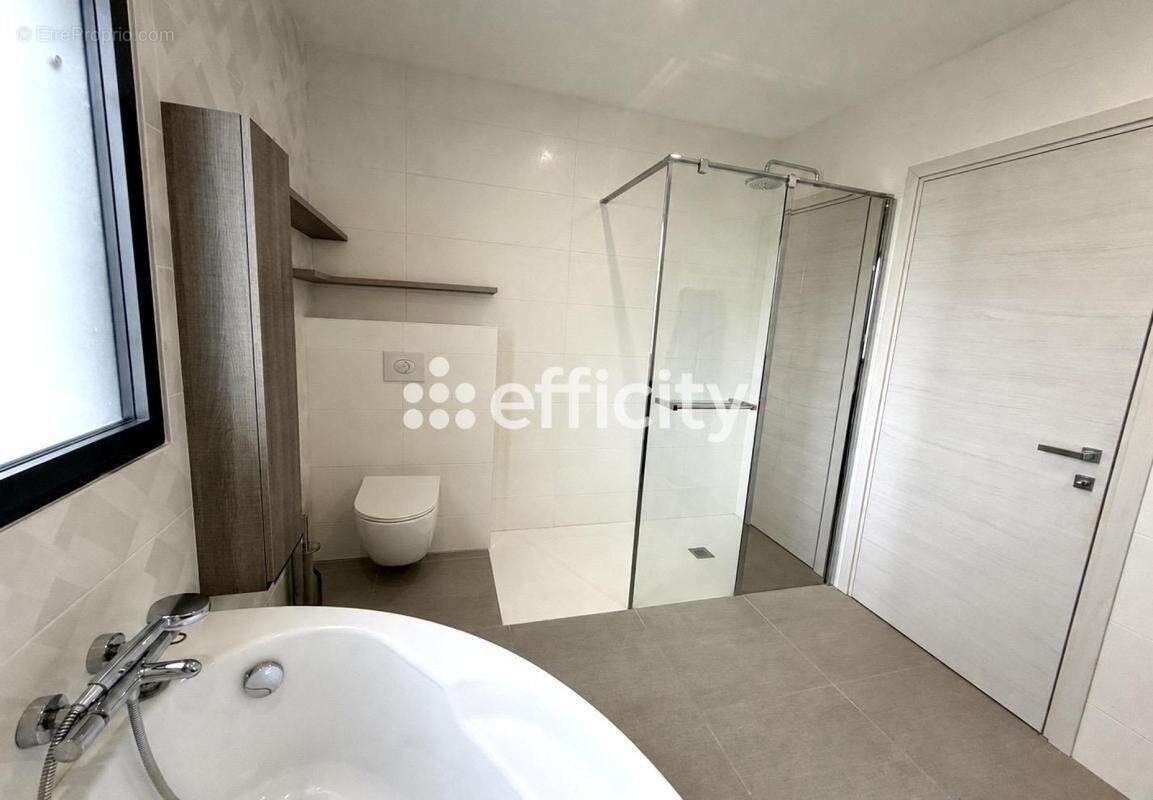 Maison 202 m² à Meschers-Sur-Gironde  - photo 15