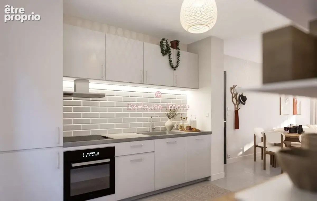 Appartement 4 pièces 82 m² à vendre à Saint-Martin (97150) - photo 3