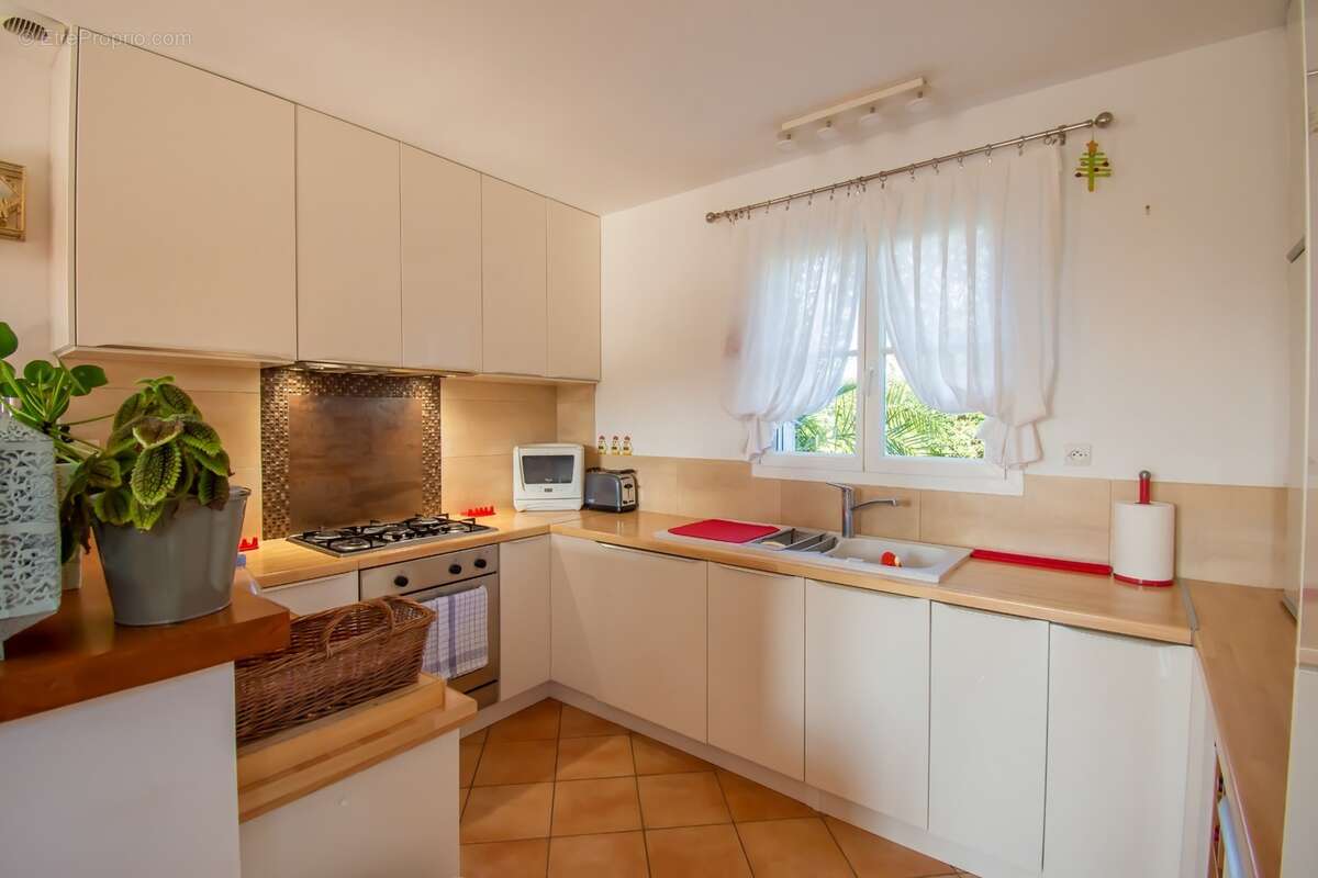 Breuillet – villa avec piscine et vue panoramique sur la campagne - photo 4