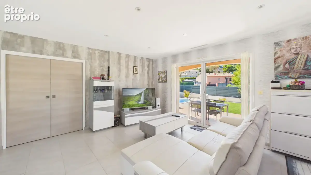 Saint-Laurent-des-Arbres , Villa de plain-pied 136 m² . 3 chambres . Piscine . Garage - photo 10