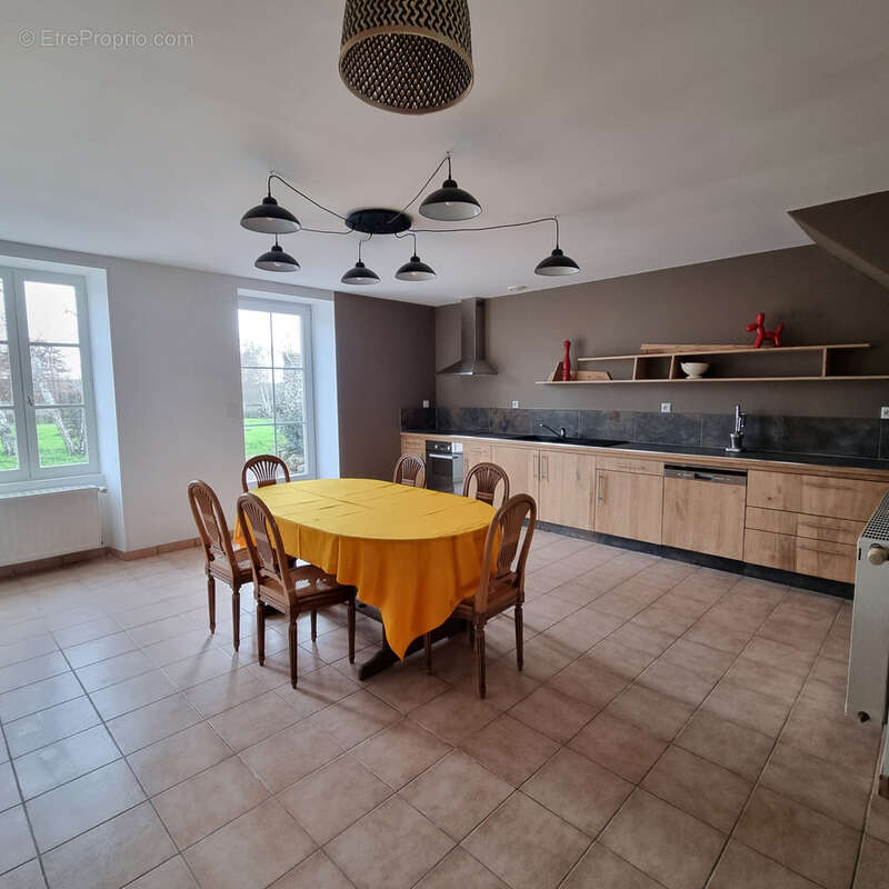 Maison à SAINTE-SEVERE-SUR-INDRE