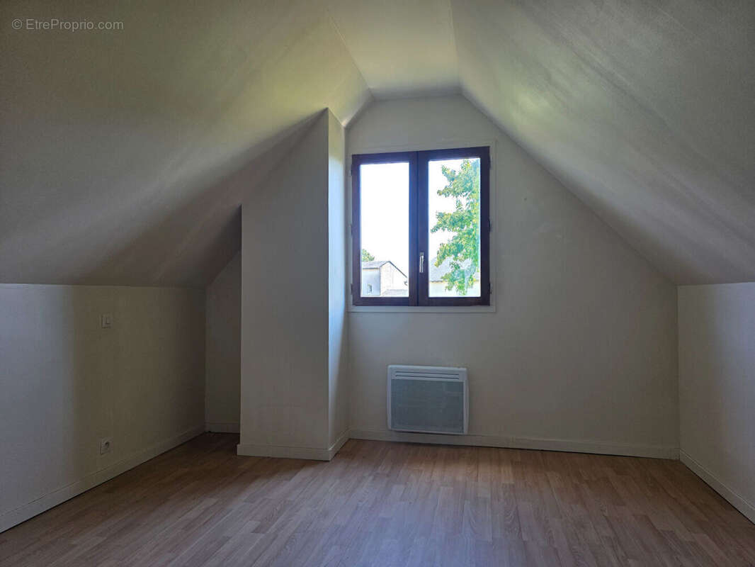 CENTRE MOYAUX, maison avec chbre au RDC - photo 6