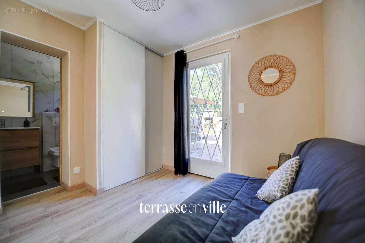 Maison à CARNOUX-EN-PROVENCE