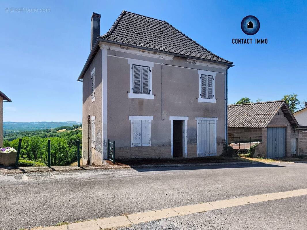 Maison à MANSAC