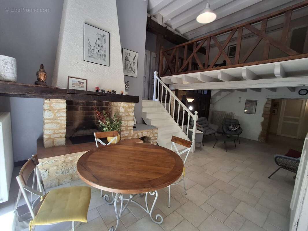 Maison 223 m² à Beaumont-Du-Perigord  - photo 3