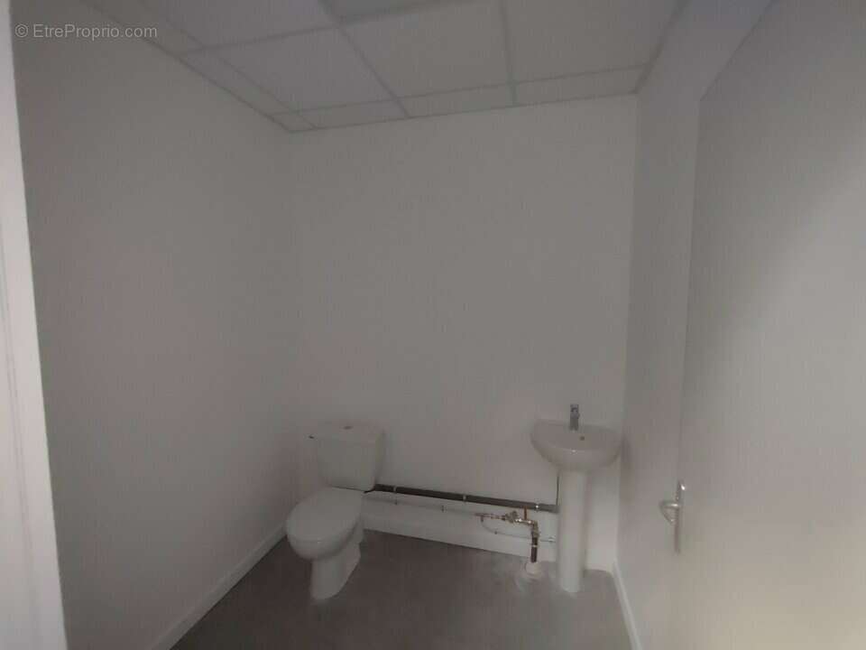 Autre à BOURGOIN-JALLIEU