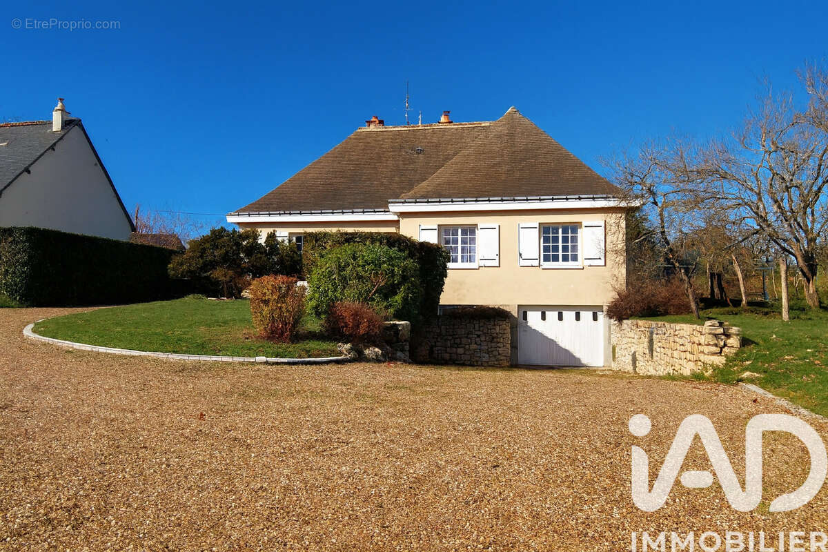 Photo 3 - Maison à CHINON