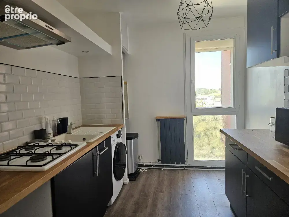 Appartement lumineux 64 m2   2 chambres   Balcon, loggia, cave et stationnement privatif - photo 5