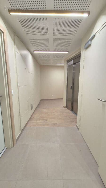 Appartement Saint Martin D Heres 5 pièce(s) 108 m2 - photo 16