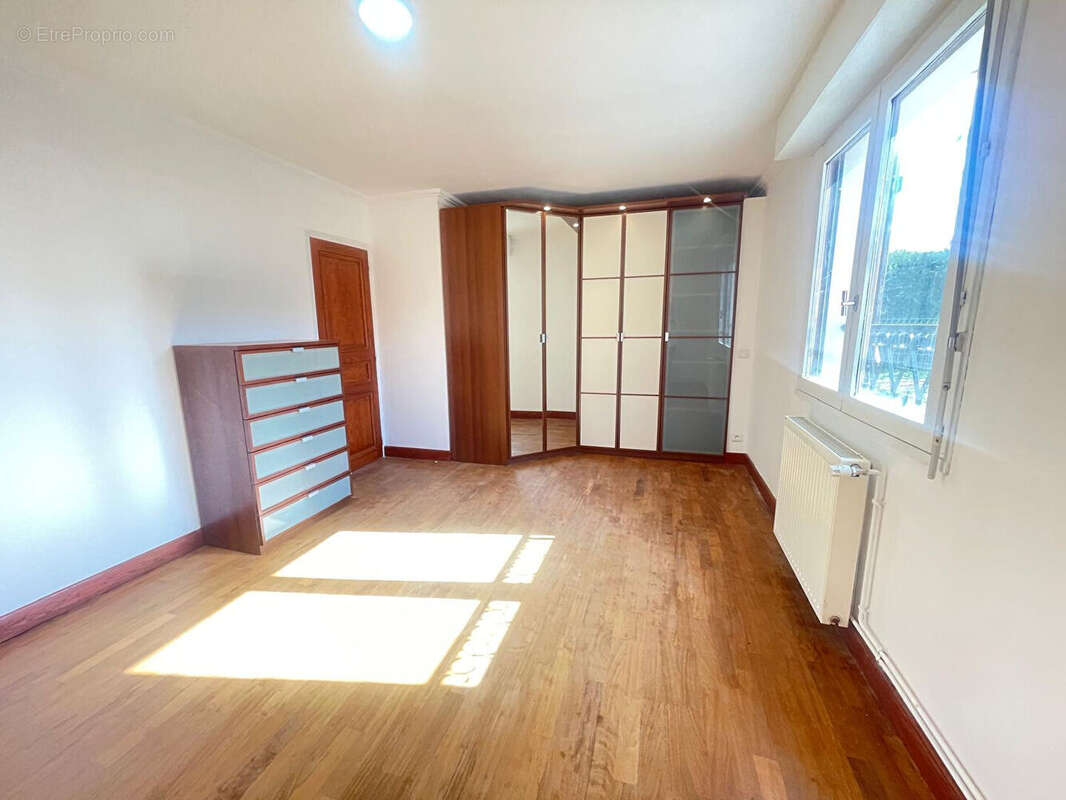 Appartement à RONQUEROLLES