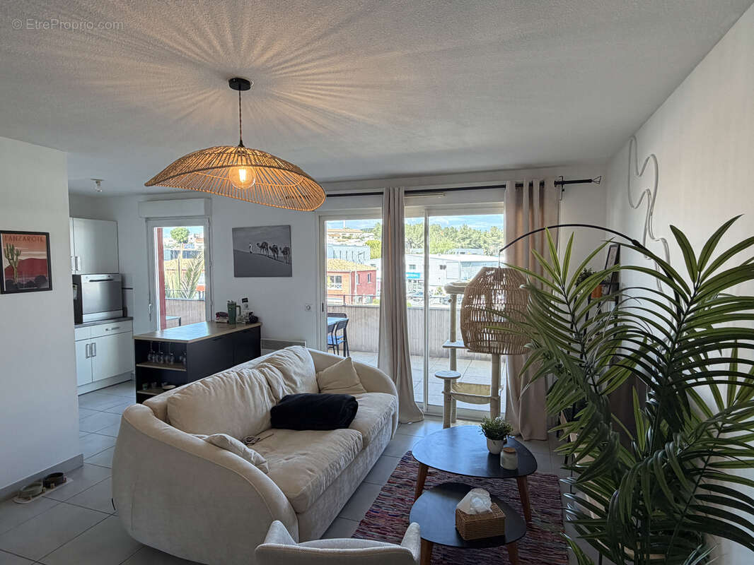 Appartement à LE CRES