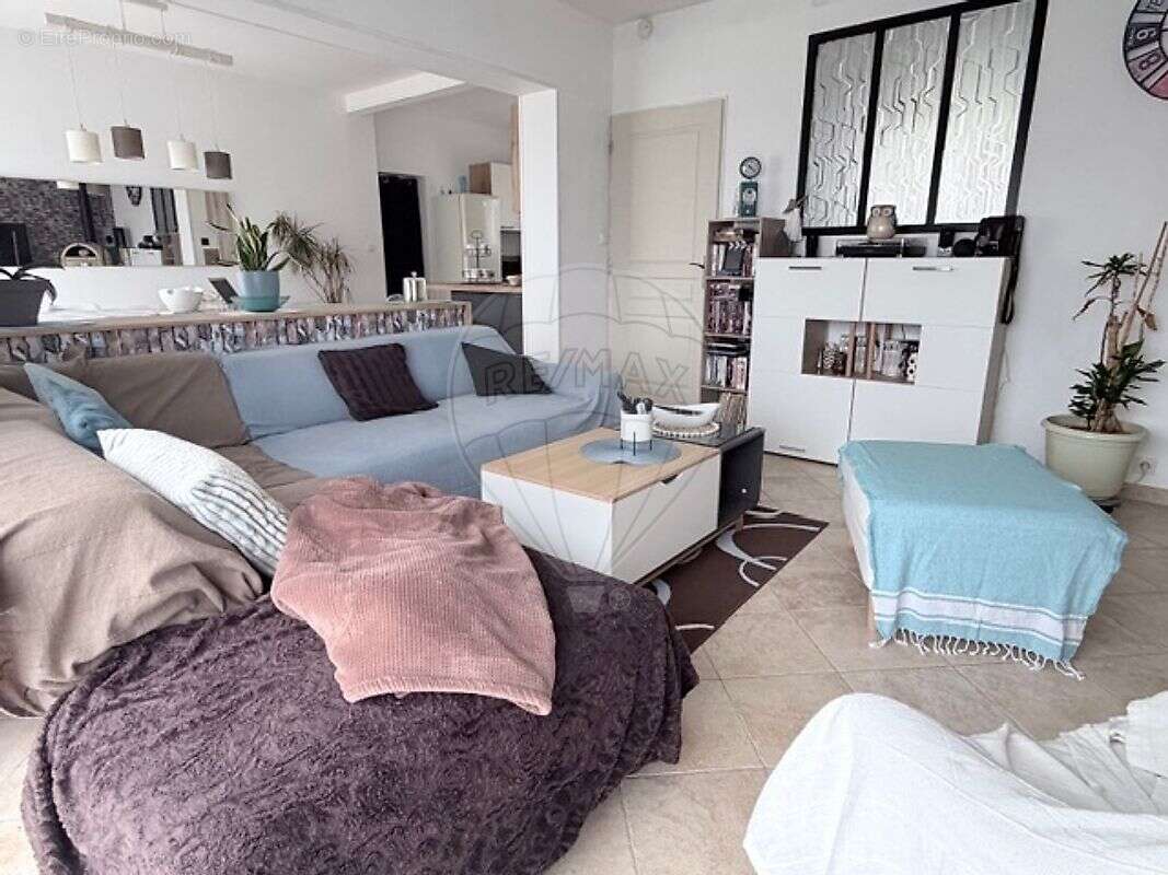 Maison à MESCHERS-SUR-GIRONDE