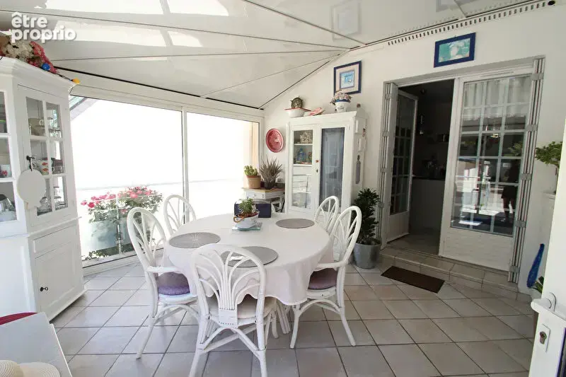Maison - 7 pièces - Immaculée - photo 11