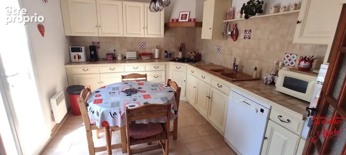 Maison de plain pied avec piscine - photo 7