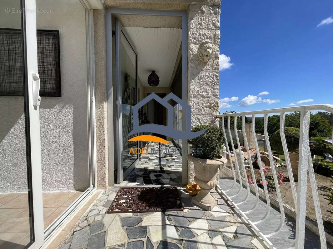 Maison à EGUILLES