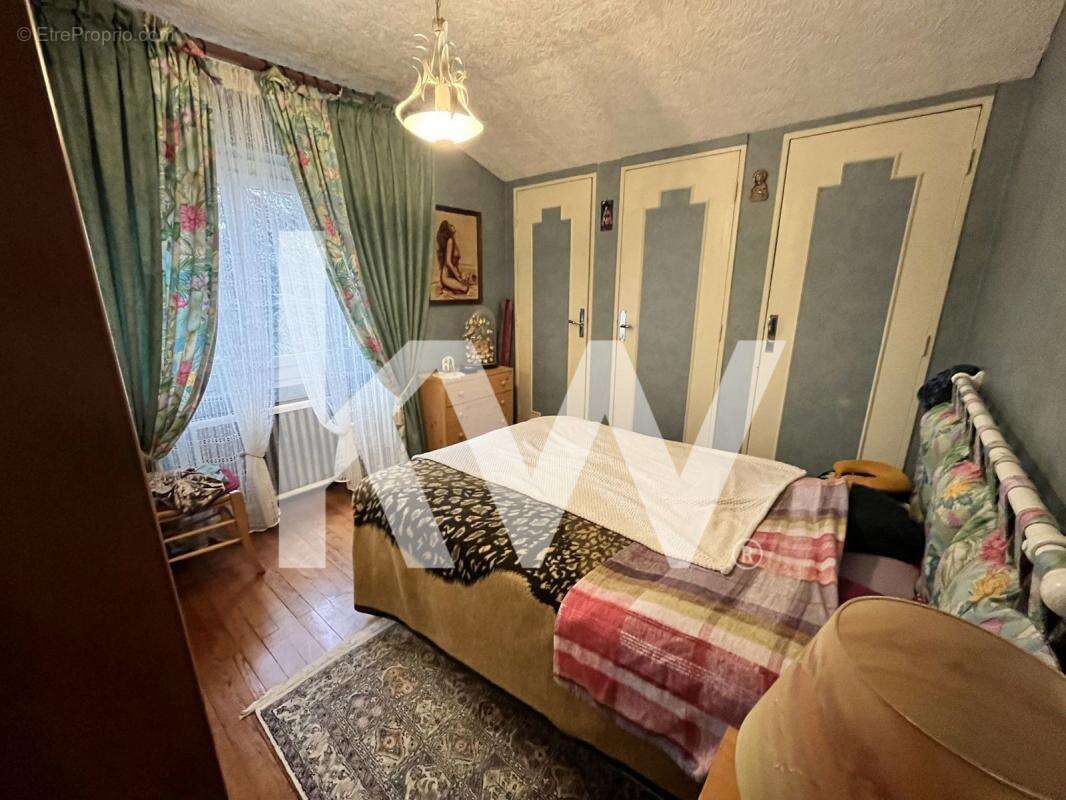 Maison à PAYRIN-AUGMONTEL