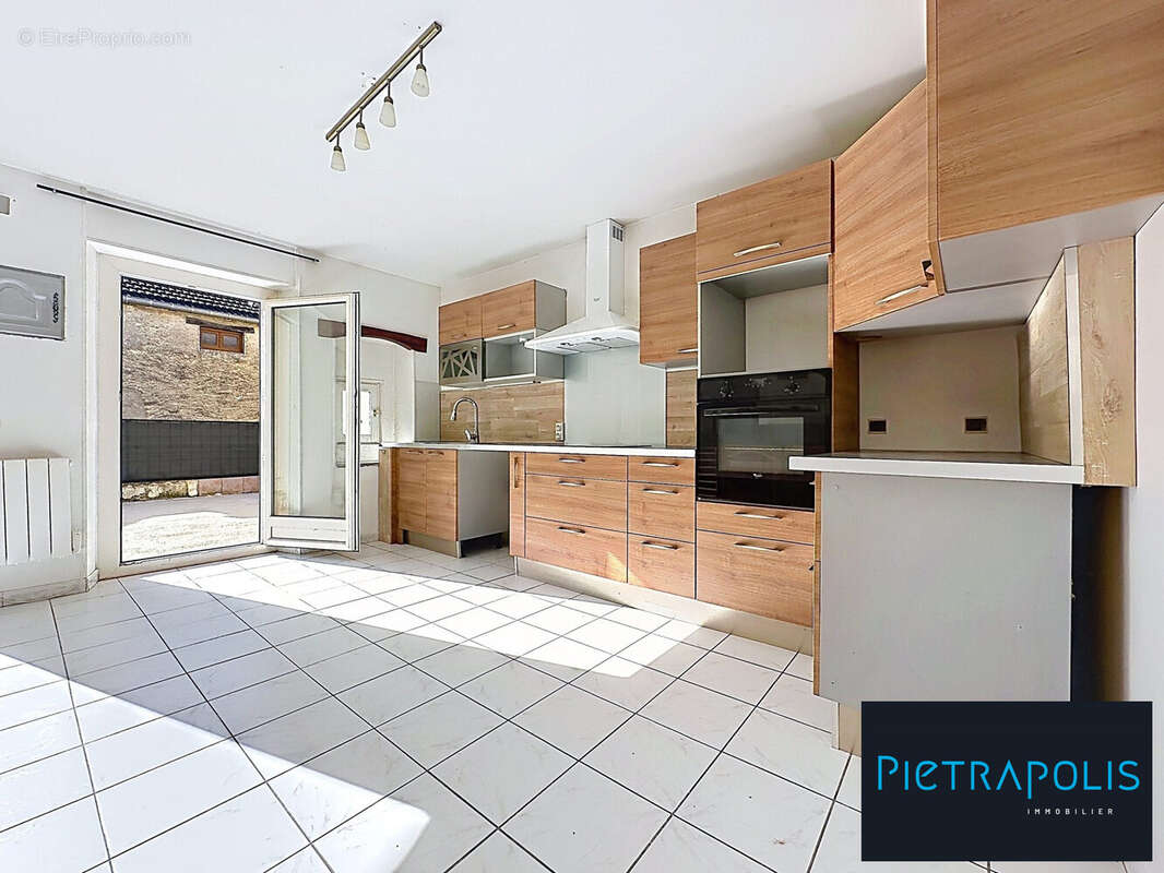 Maison 69 m² à Bricon  - photo 4