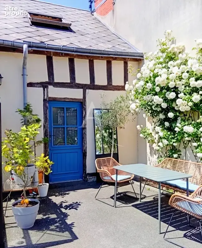 Maison à SAINT-JEAN-DE-BRAYE